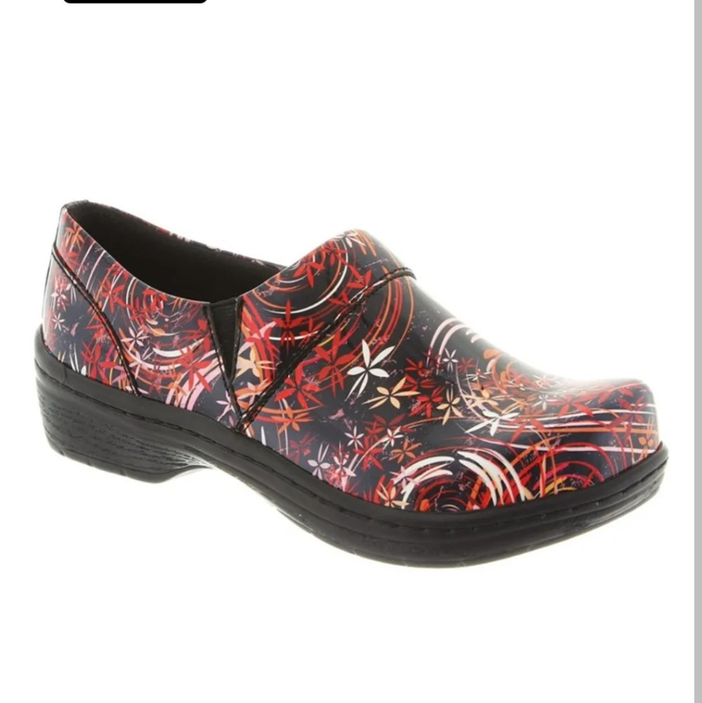 Klogs Footwear Mission Clog Pin Drop Patent Leather Size Women's 9.5 NEW in Box